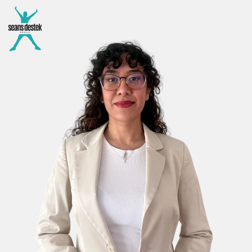 Damla Akkuş